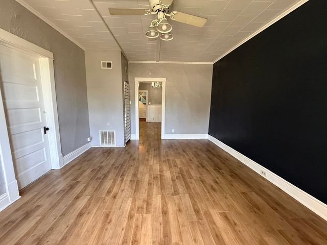 19 W 36th Place, Steger, IL 60475