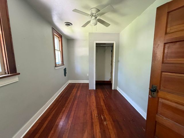 19 W 36th Place, Steger, IL 60475