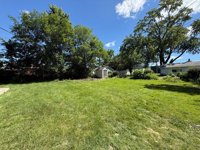 19 W 36th Place, Steger, IL 60475