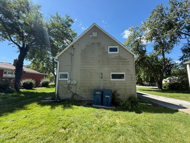 19 W 36th Place, Steger, IL 60475