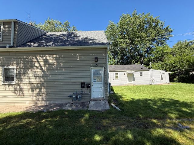 19 W 36th Place, Steger, IL 60475