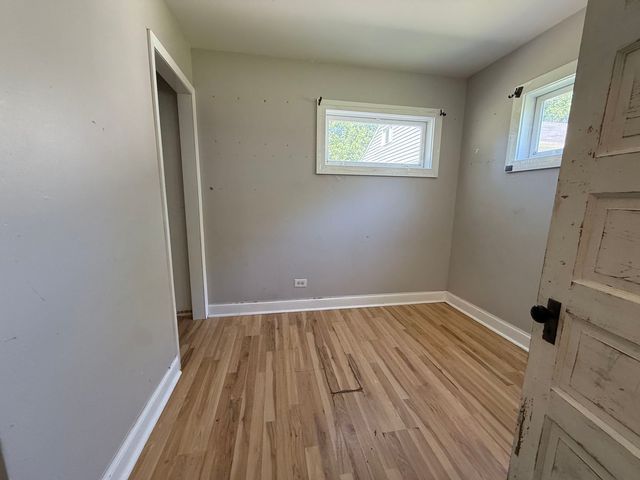 19 W 36th Place, Steger, IL 60475