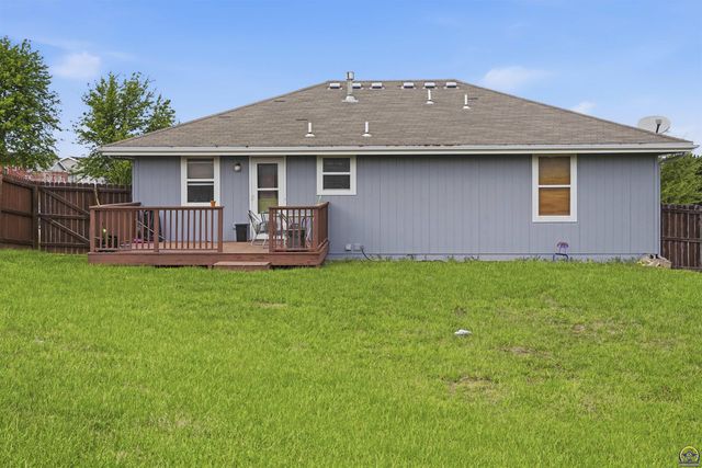 6845 SW 18th ST, Topeka, KS 66615