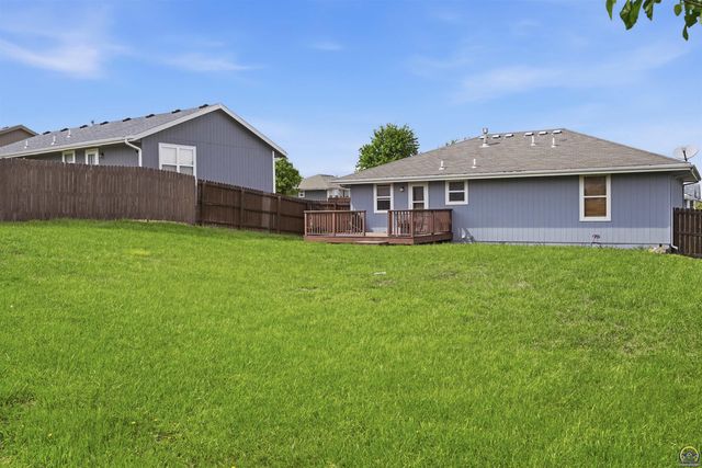 6845 SW 18th ST, Topeka, KS 66615