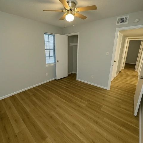 3314 N Macgregor 2, Houston, TX 77004