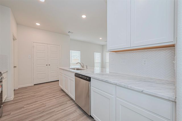 9750 Enclave Ridge Road, Willis, TX 77318