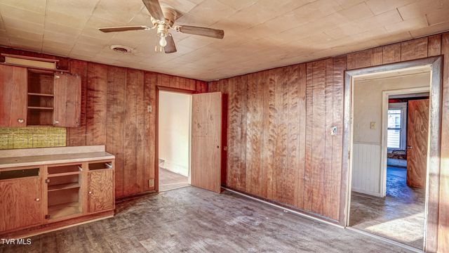 617 Fairview Street, Bristol, VA 24201