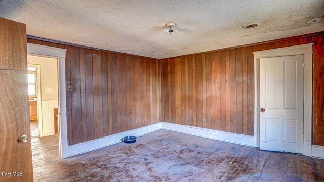 617 Fairview Street, Bristol, VA 24201