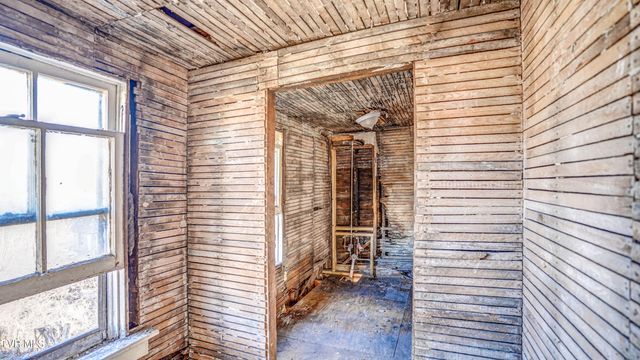 617 Fairview Street, Bristol, VA 24201