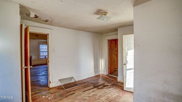 617 Fairview Street, Bristol, VA 24201