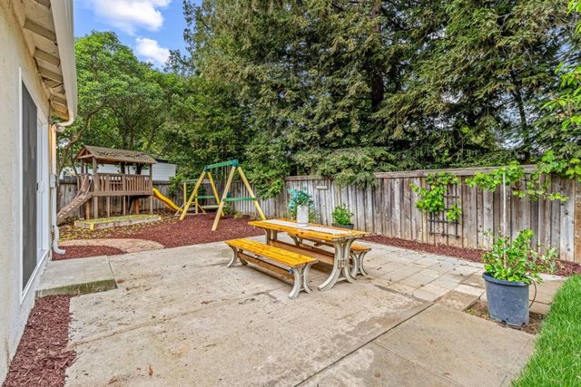 1300 Meadow Court, Morgan Hill, CA 95037