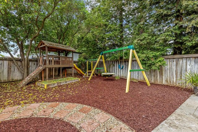 1300 Meadow Court, Morgan Hill, CA 95037