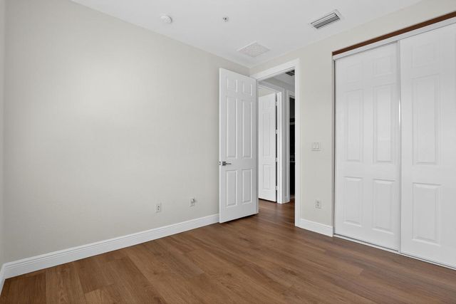 645 Amador Lane 4, West Palm Beach, FL 33401