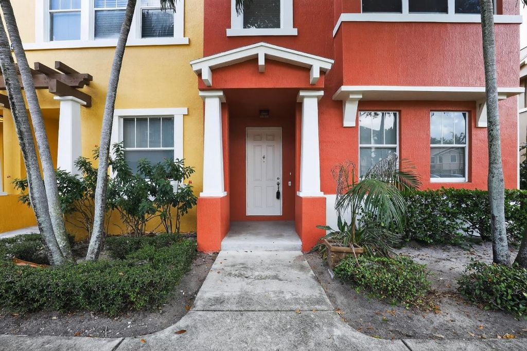 645 Amador Lane 4, West Palm Beach, FL 33401