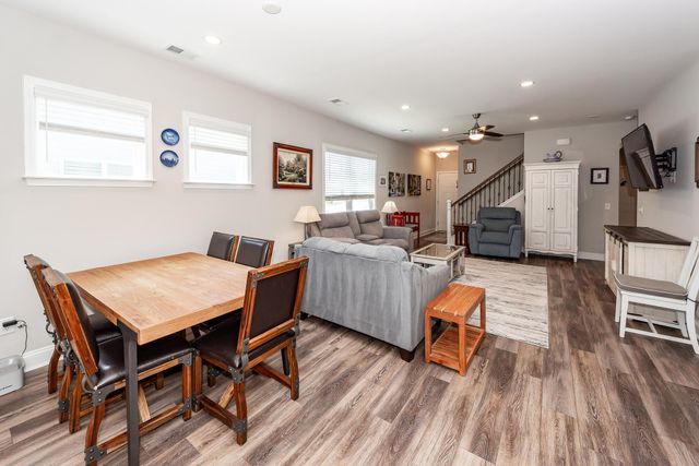 618 Daffodil Court, Summerville, SC 29486