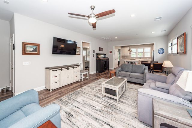 618 Daffodil Court, Summerville, SC 29486