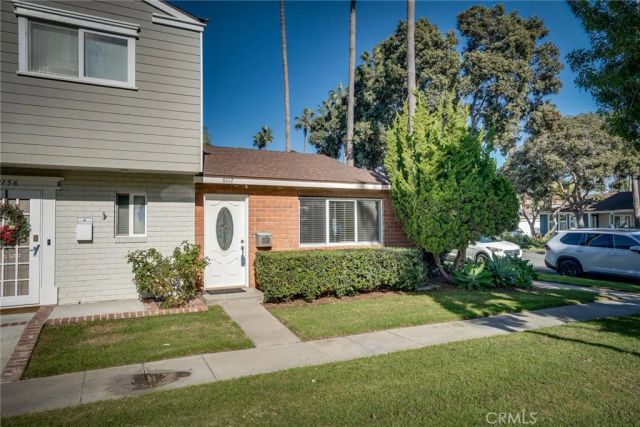 8162 Eastport Drive, Huntington Beach, CA 92646