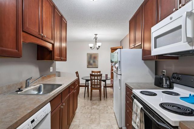 181 Little Canada Road E 334, Little Canada, MN 55117