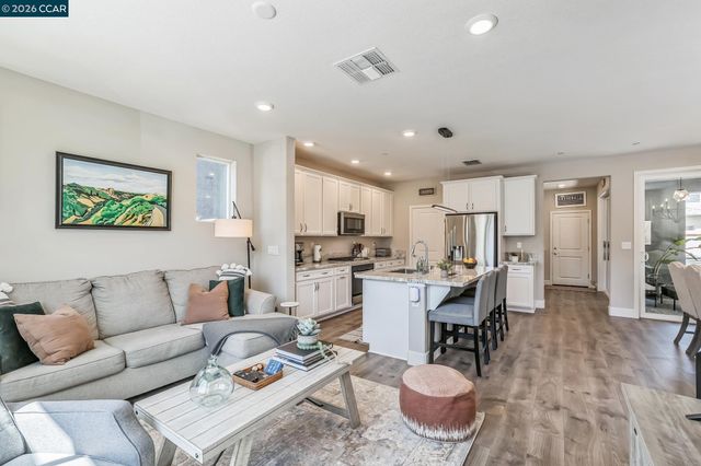 2940 wheat grass street, Sacramento, CA 95833