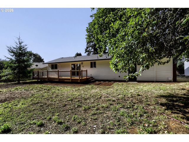 13389 ROSEBERRY Ave, Oregon City, OR 97045