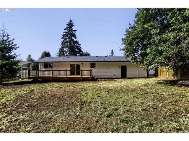 13389 ROSEBERRY Ave, Oregon City, OR 97045