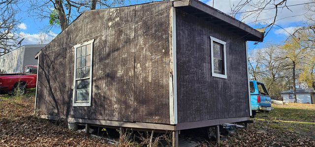 240 E Elm Drive, Murchison, TX 75778