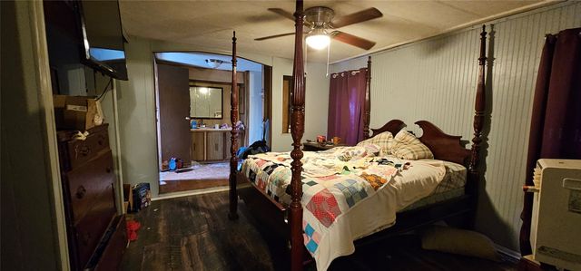 240 E Elm Drive, Murchison, TX 75778