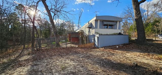 240 E Elm Drive, Murchison, TX 75778