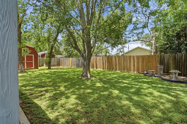814 Kimmons Drive, Alvin, TX 77511