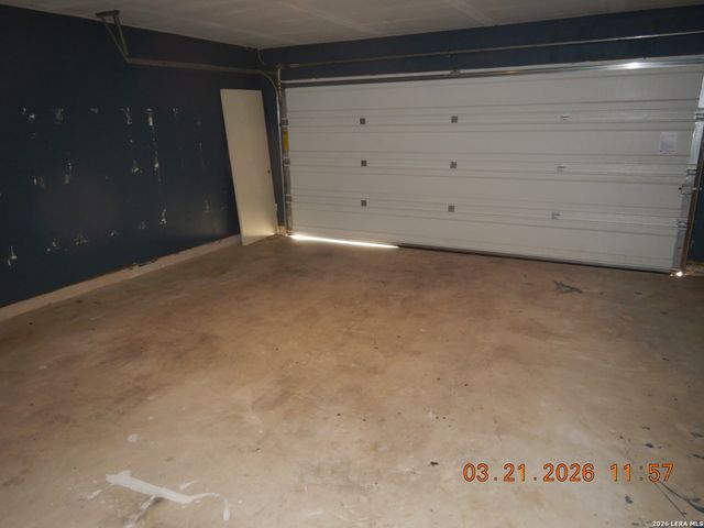7211 Lavaca Blf, San Antonio, TX 78218