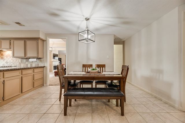 1310 Newport Drive, Carrollton, TX 75006