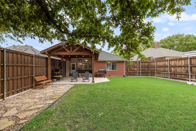 1310 Newport Drive, Carrollton, TX 75006