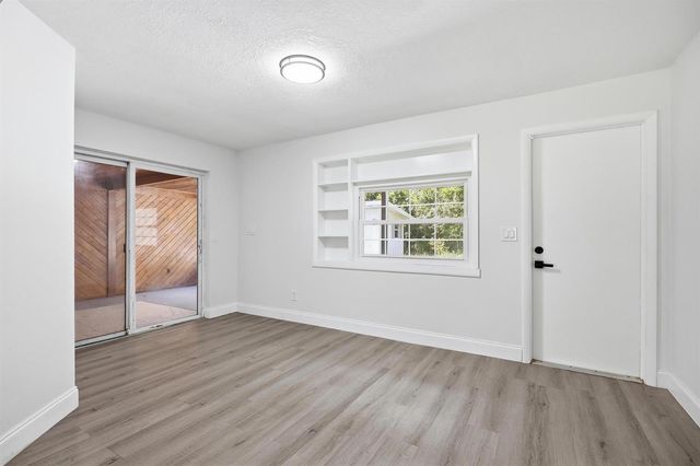 2726 6th Place, Vero Beach, FL 32968
