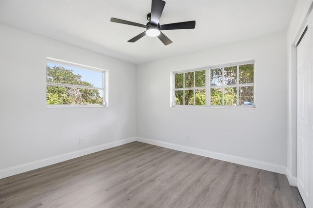 2726 6th Place, Vero Beach, FL 32968