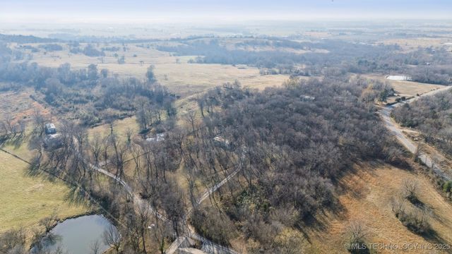 2124 S 427 Road, Pryor, OK 74361