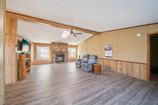 2124 S 427 Road, Pryor, OK 74361