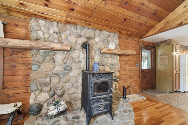 1384 Olson Road, Manistee Twp, MI 49660