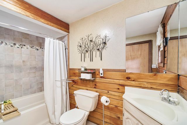 1384 Olson Road, Manistee Twp, MI 49660