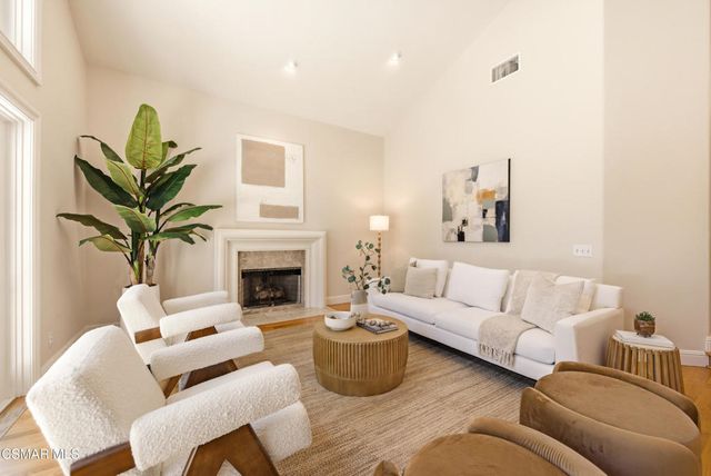 8 Faculty Court, Thousand Oaks, CA 91360