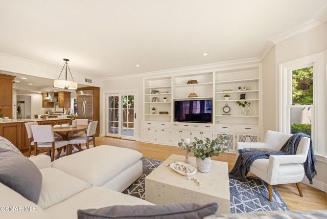 8 Faculty Court, Thousand Oaks, CA 91360
