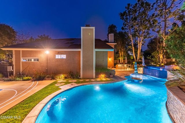 8 Faculty Court, Thousand Oaks, CA 91360