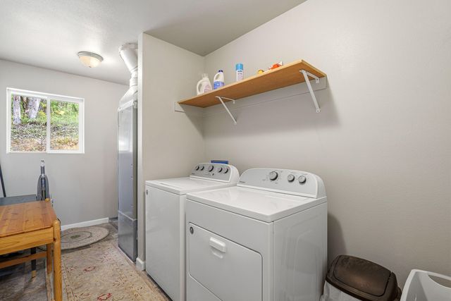 769 Portland Avenue, Grants Pass, OR 97526