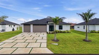 325 NE 15th Terrace, Cape Coral, FL 33909