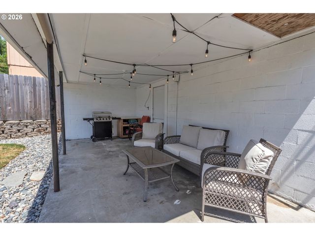 2219 Sw 6TH Ave, Camas, WA 98607