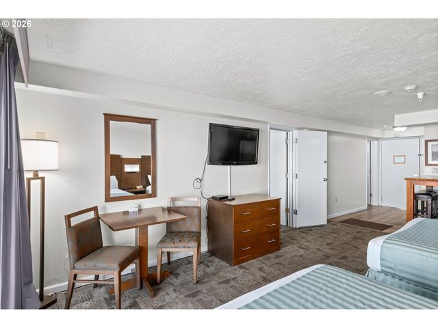 88416 1ST Ave 322, Florence, OR 97439