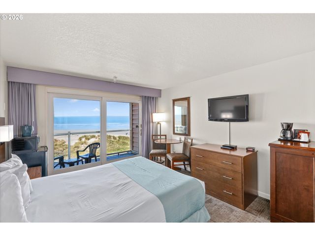 88416 1ST Ave 322, Florence, OR 97439