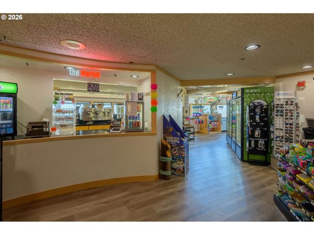 88416 1ST Ave 322, Florence, OR 97439