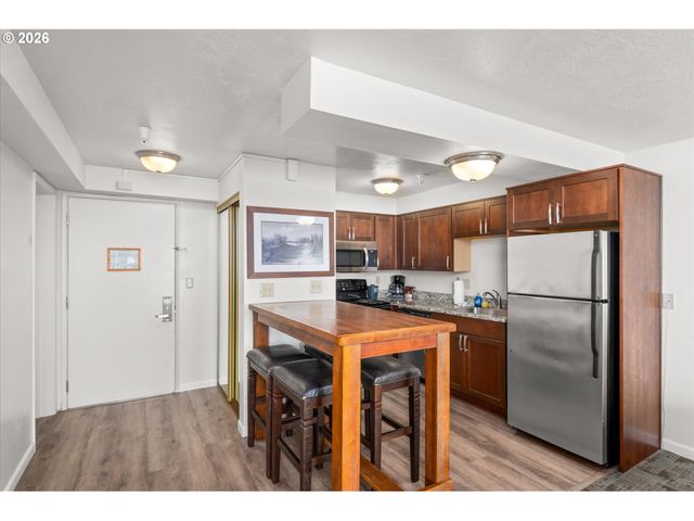 88416 1ST Ave 322, Florence, OR 97439