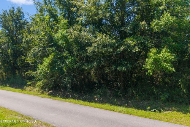 315 Sandy Street, Waveland, MS 39576