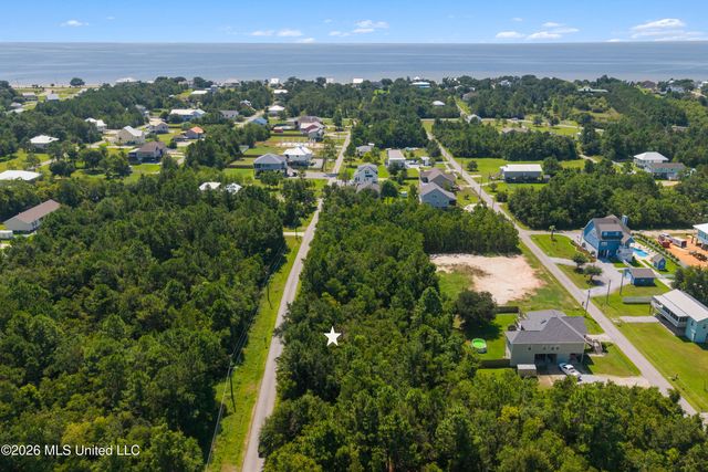 315 Sandy Street, Waveland, MS 39576
